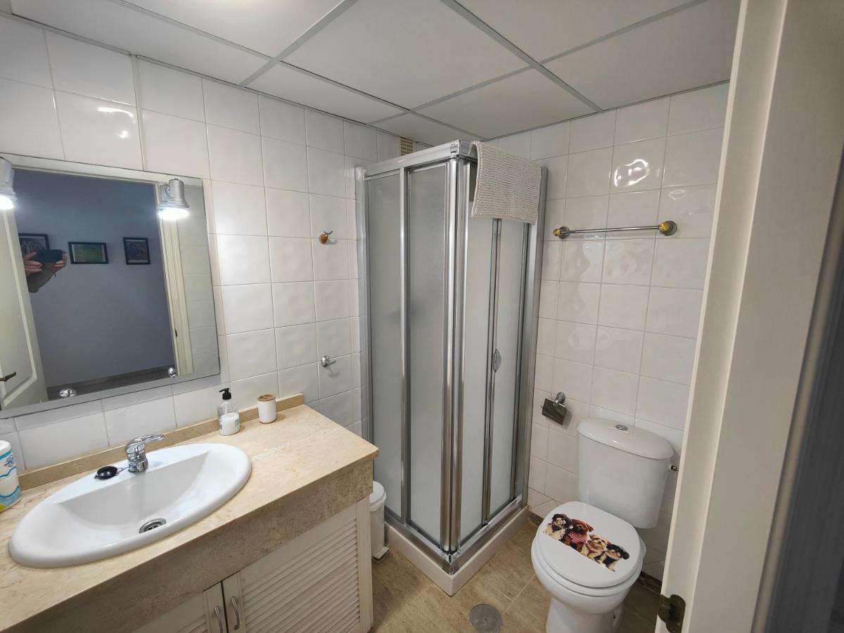 Apartamento Cerca De La Playa Con Piscina فوينخيرولا المظهر الخارجي الصورة